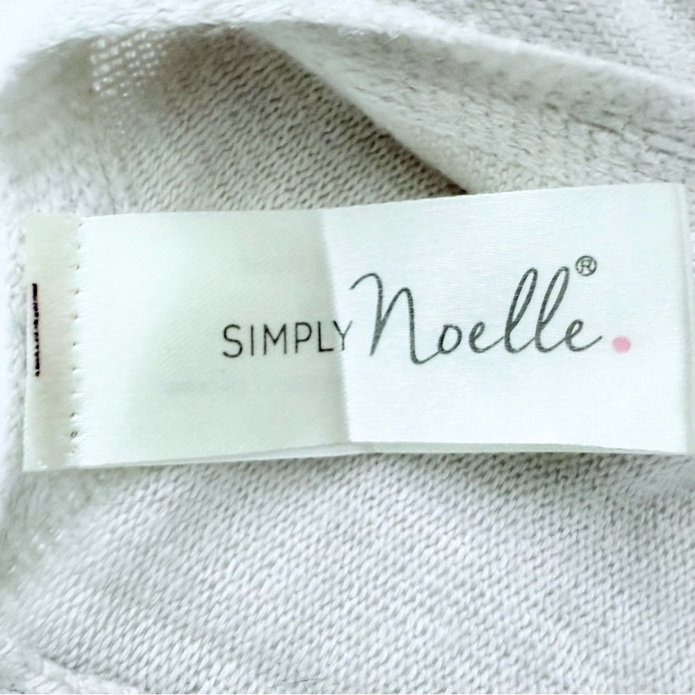 Simply Noelle light gray lightweight sweater shaw -One Size -Delicate sweater - Picture 2 of 5